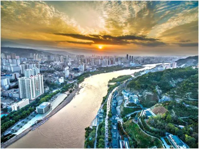 你好，我想带你走一遍兰州的老街巷